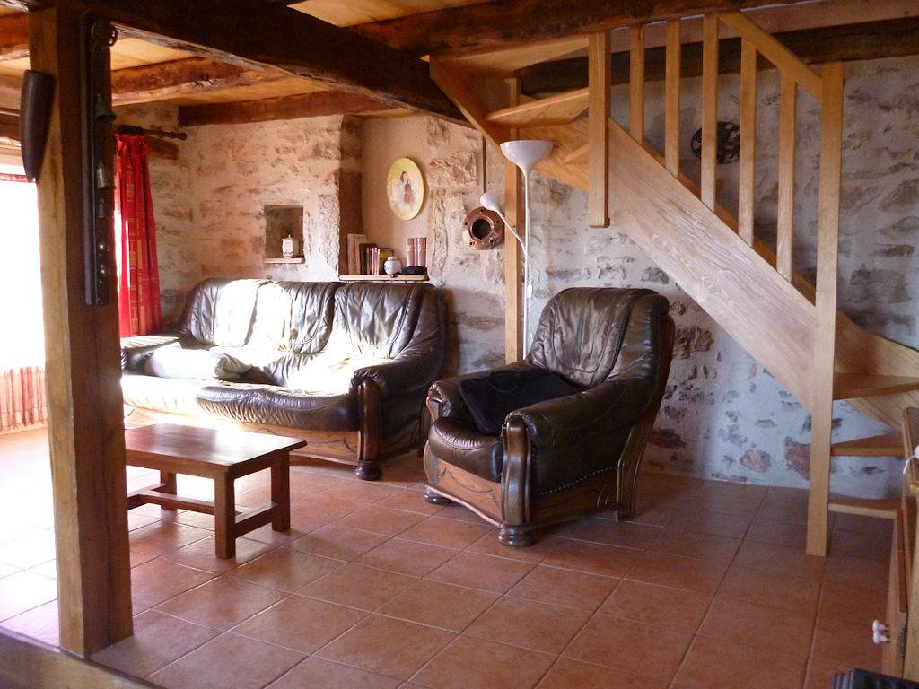 Gîte La Grange proche de Saint-Cirq-Lapopie in Saint-Martin-Labouval, Massif central
