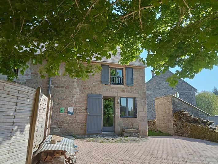 Gîte pour 4 personnes, avec terrasse, animaux acceptés à Millevaches