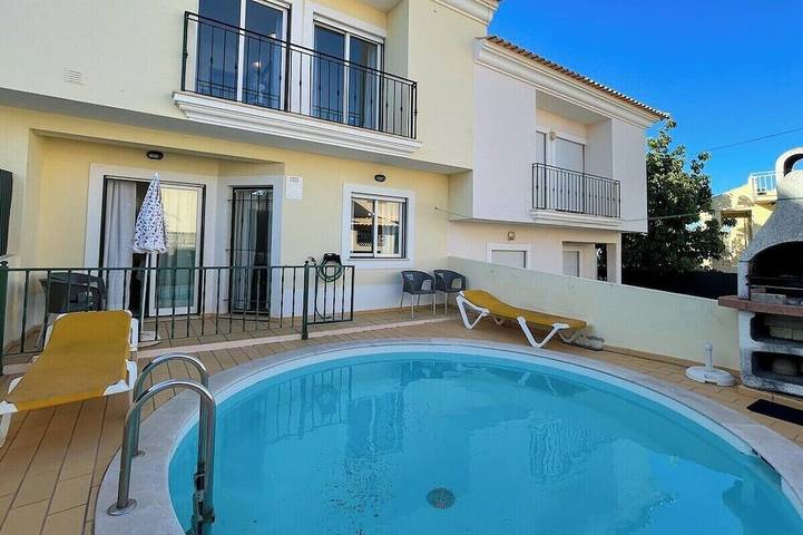 Villa für 6 Personen, mit Pool - 1