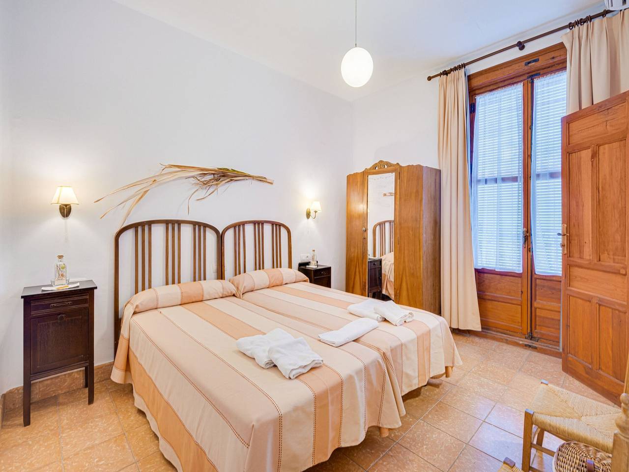 Inviting Mansion in Pozo-Lorente with Public Swimming Pool in Pozo-Lorente, La Manchuela