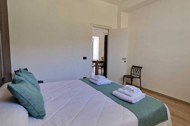 Entire apartment, Isolarentalcar Apartment: Apartments In A Villa With A Swimming Pool in Capaci, Palermo Province