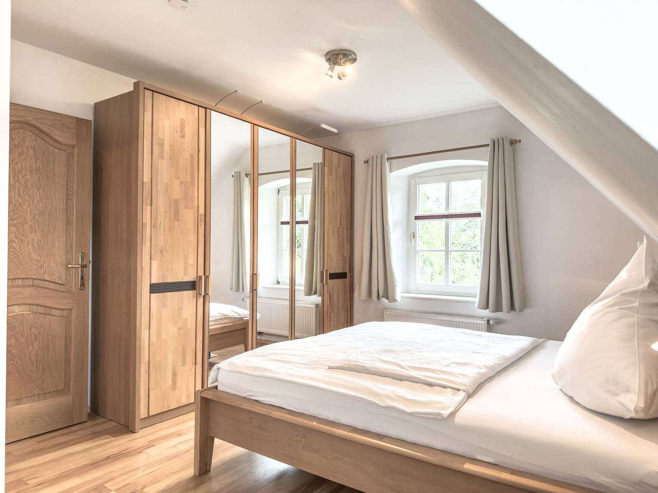 Ganze Ferienwohnung, Reetdachhaus De Utkieker in Oldenswort, Eiderstedt