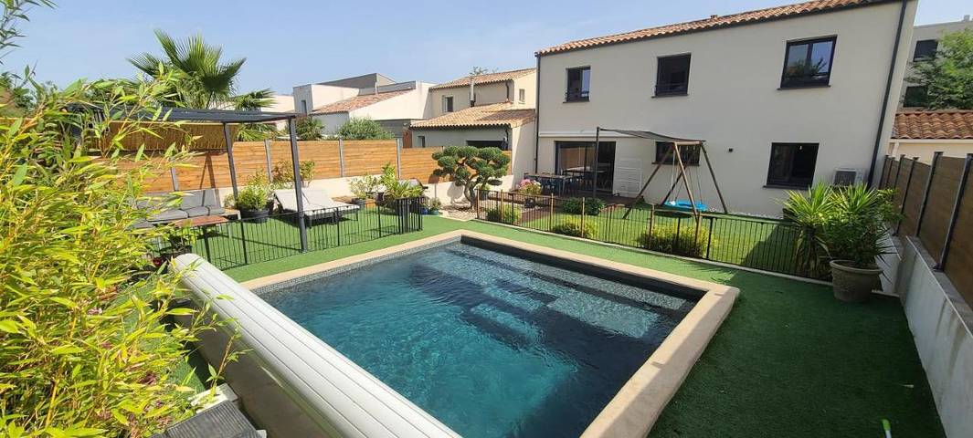 Location de vacances pour 9 personnes, avec jardin ainsi que piscine et vue à Fabrègues - 4