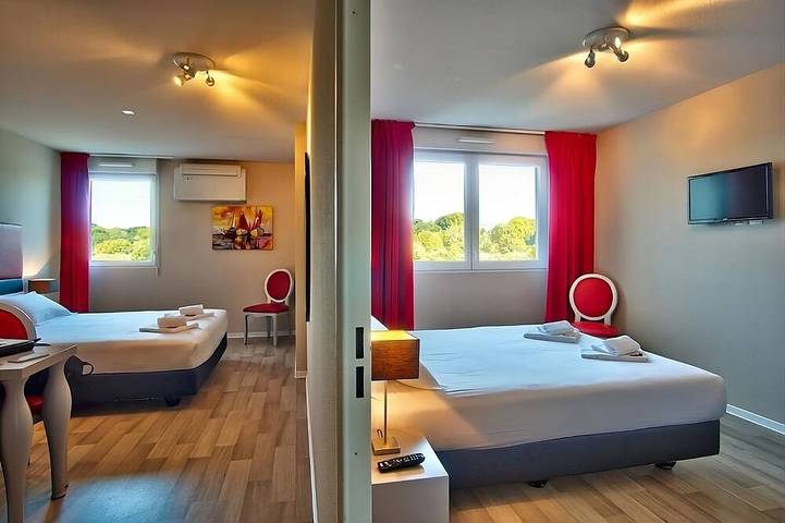 Hotel para 4 personas - 1