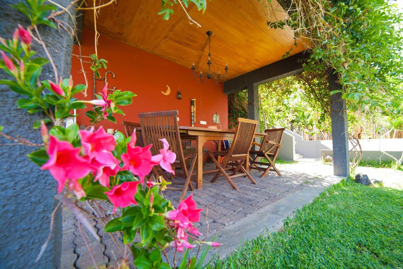 Ferienhaus 'Slice Of Heaven- Dream' mit Meerblick, Gemeinschaftsgarten & Wlan in Jardim do Mar, Madeira