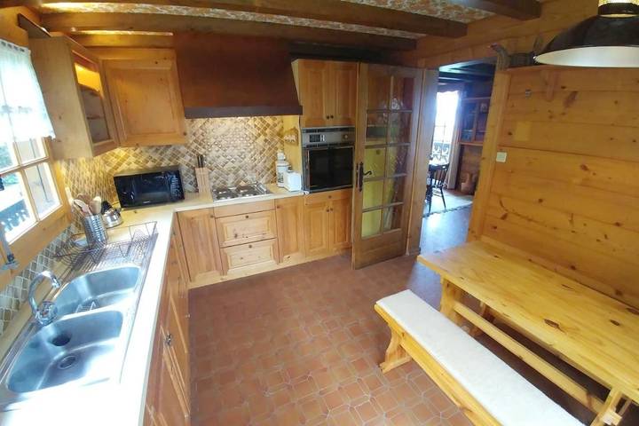 Gîte pour 4 personnes, avec jardin ainsi que vue et vue sur le lac à Lugrin - 2
