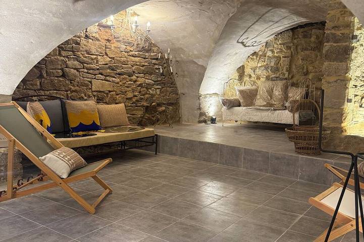 Mas du Xviii de vignerons en pierres, avec piscine privée proche d' Uzés in Saint-Maurice-de-Cazevieille, Région d'Alès
