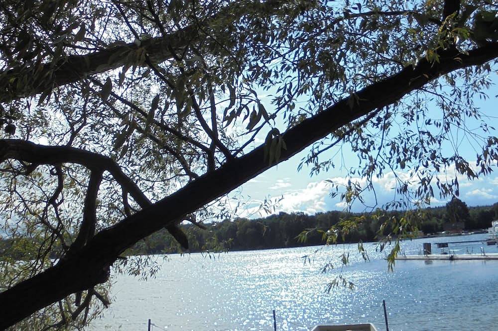 Landhausfischerruhplauersee Fh große Familien 13P Privatstrand Ruderboote Angeln in Alt Schwerin, Plauer See