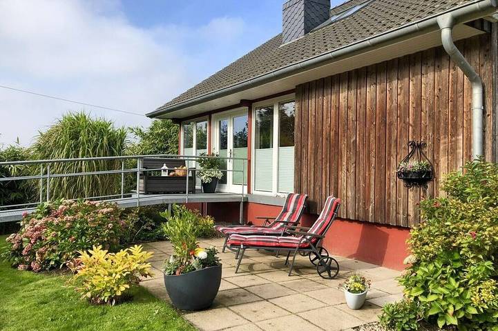 Ferienhaus für 6 Personen, mit Terrasse und Garten sowie Sauna in Grödersby