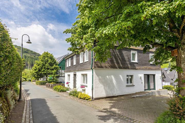 Ferienwohnung für 4 Personen, mit Sauna und Garten in Lennestadt - 3