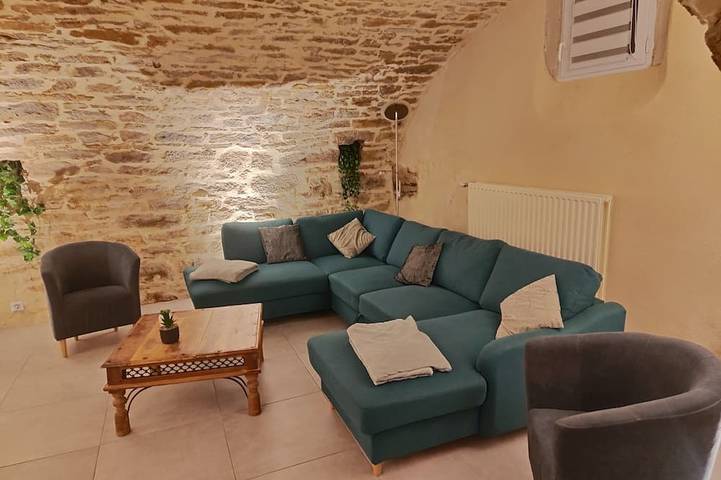 Location de vacances pour 12 personnes dans Chaux-Champagny