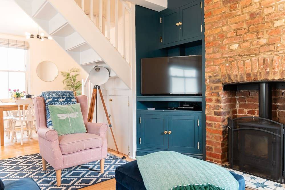 Corner Pin Cottage, stunning house..right in the heart of Whitstable  in Whitstable, Kent