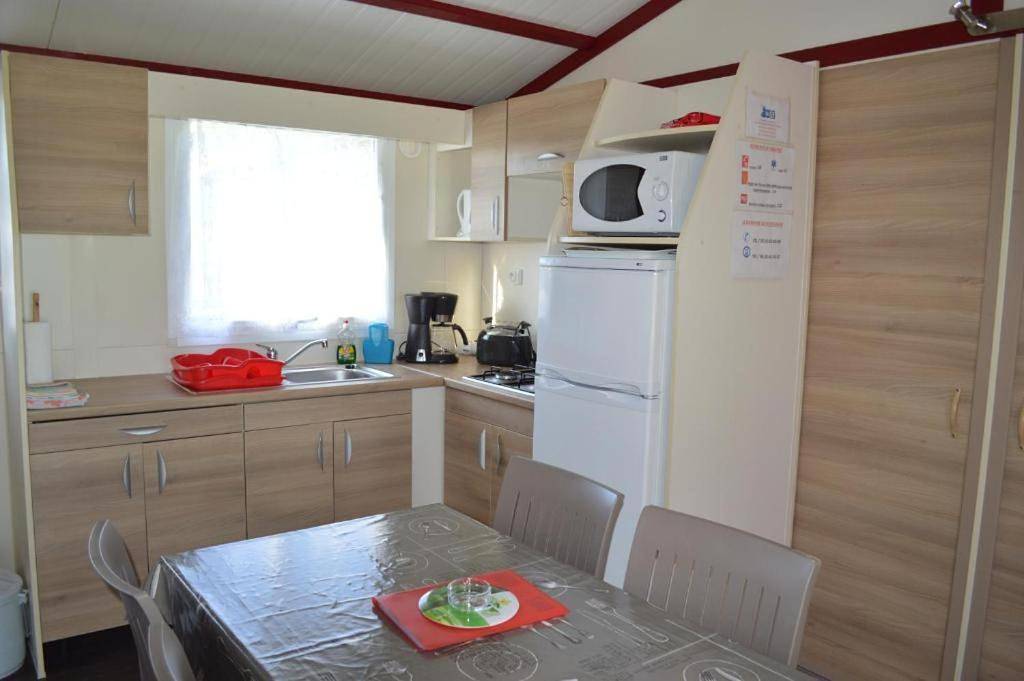 Three-Bedroom Chalet in La Réunion (Lot-et-Garonne), Région de Nérac