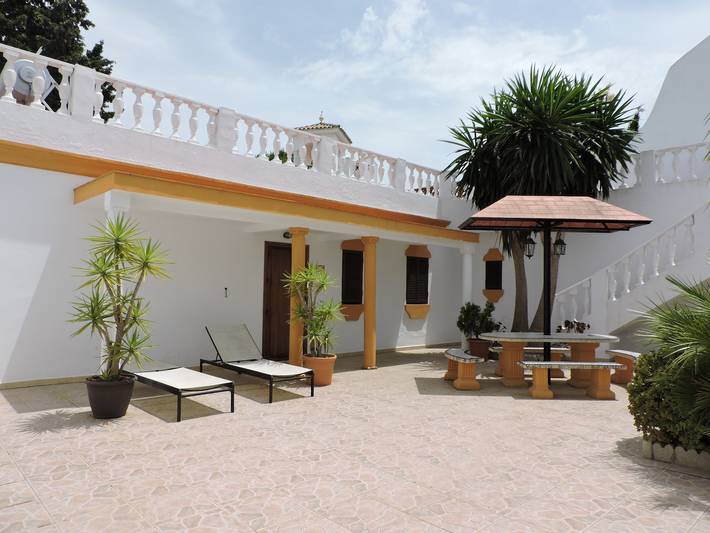 Casa rural para 14 personas, con jardín, Se admiten mascotas en Andalucía - 4