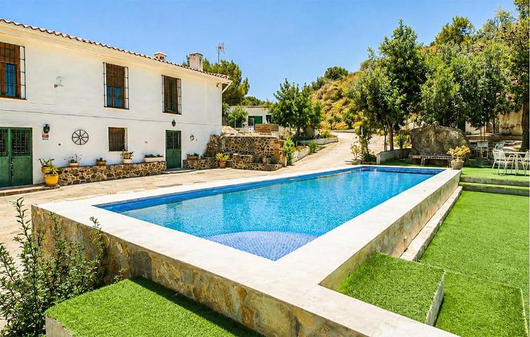 Apartamento para 18 personas, con Piscina en Pizarra