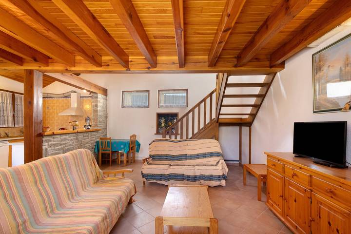 Location de vacances pour 7 personnes, avec jardin à Fontrabiouse - 4