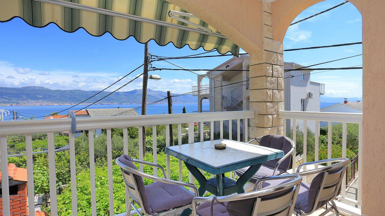 Ganze Ferienwohnung, Ferienwohnung für 4 Personen (47 m²) in Arbanija in Arbanija, Ciovo