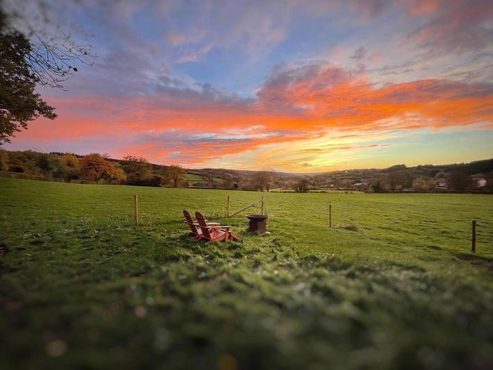 Gîte pour 2 personnes, avec terrasse ainsi que vue et jardin dans Polleur - 4