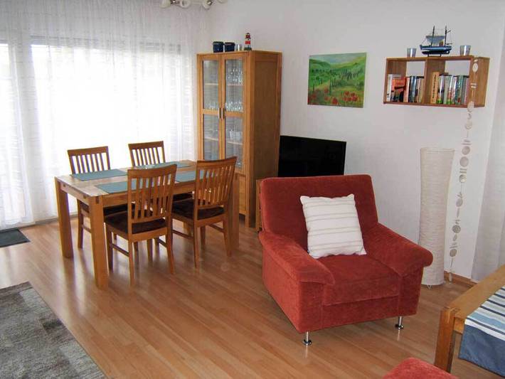 Ganze Ferienwohnung, Vermietungsservice Kaufmann - Ferienwohnungen - Fw 4 - Strandweg 13 in Horumersiel, Wangerland