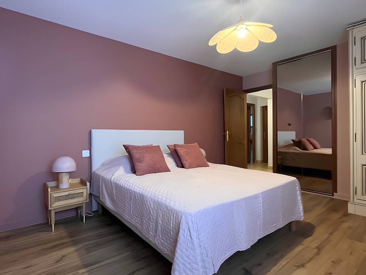Casa de vacaciones 'Villa Nina' con terraza privada, jardín privado y Wi-Fi in Besse-et-Saint-Anastaise, Parque Natural Regional Volcans d'Auvergne