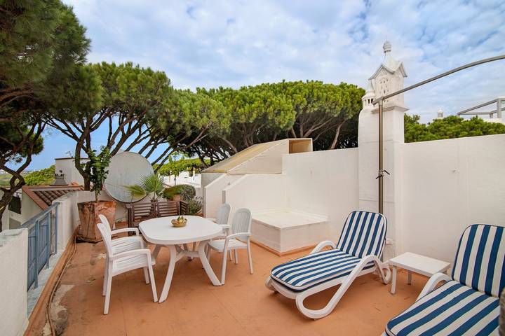 Villa „Apple“ mit Meerblick, WLAN und Klimaanlage in Vale do Lobo, Almancil