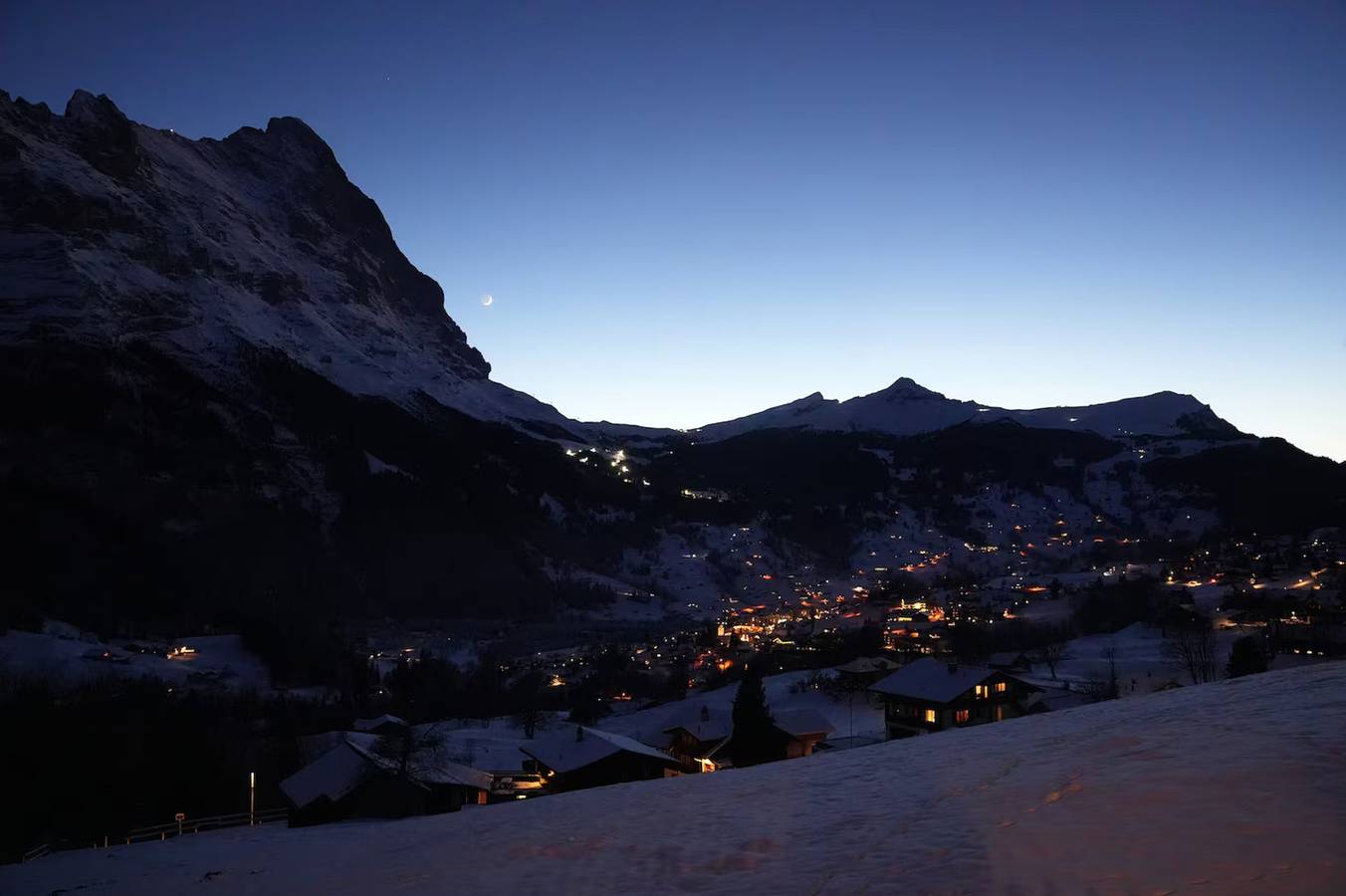 Appartement de vacances entier, Chalet in a quiet location with beautiful mountain views in Grindelwald, Région de Grindelwald