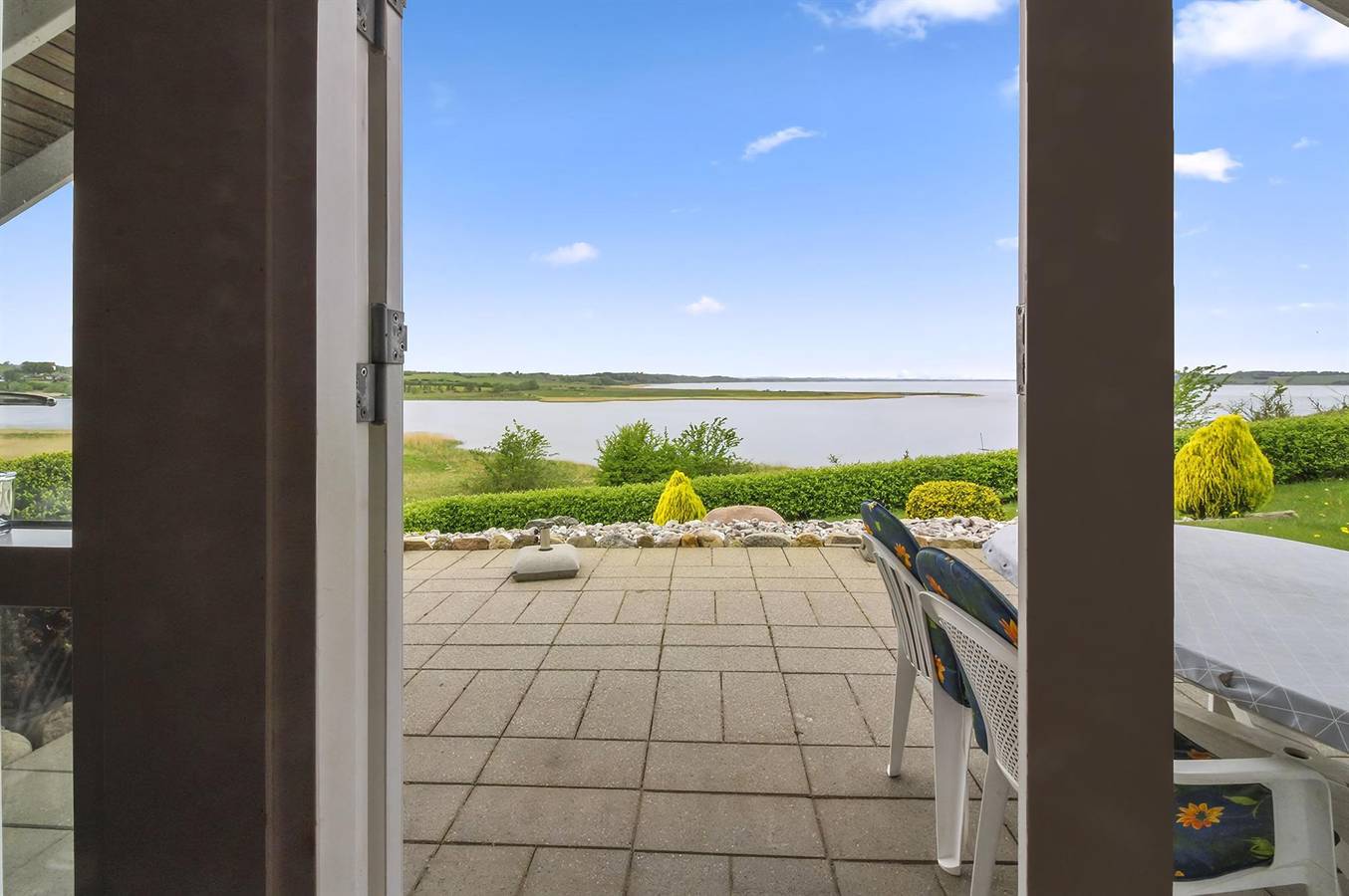 Stunning home in Løgstrup w/ 3 Bedrooms in Hjarbæk, Limfjord in Westjütland