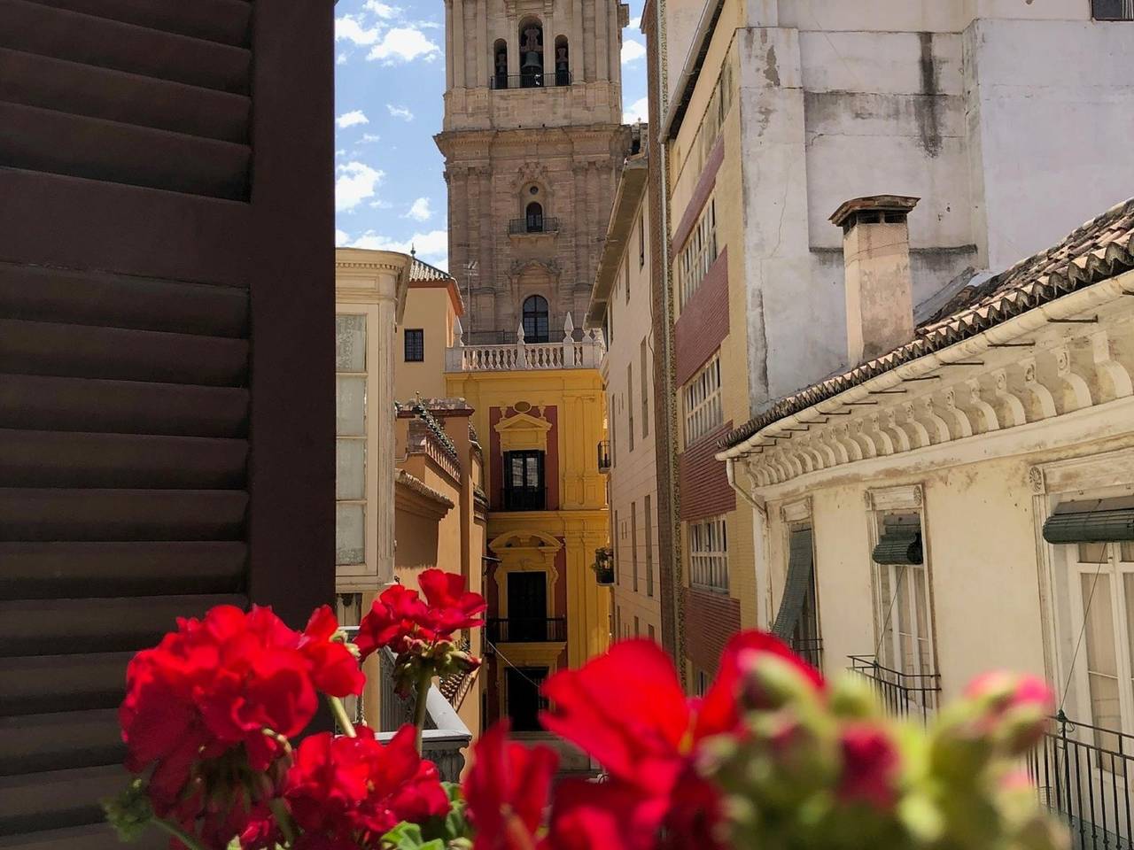 Apartamento vacacional entero, Holidays2Malaga Catedral con balcón y vistas a la Catedral in Malaga Centro Historico, Málaga