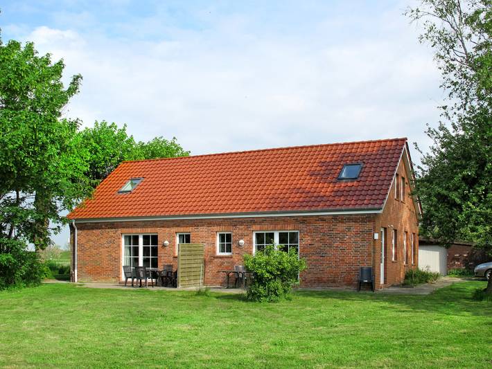 Ferienhaus für 14 Personen, mit Terrasse und Garten in Bunde - 2