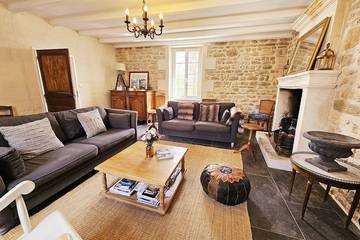 Location de vacances pour 13 personnes, avec jardin et terrasse à Saint-Simeux