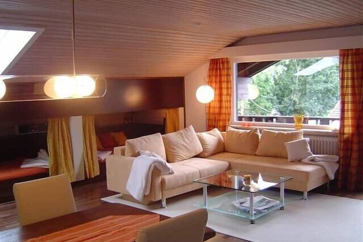 Ferienwohnung für 3 Personen, mit Balkon und Garten in Oberstdorf