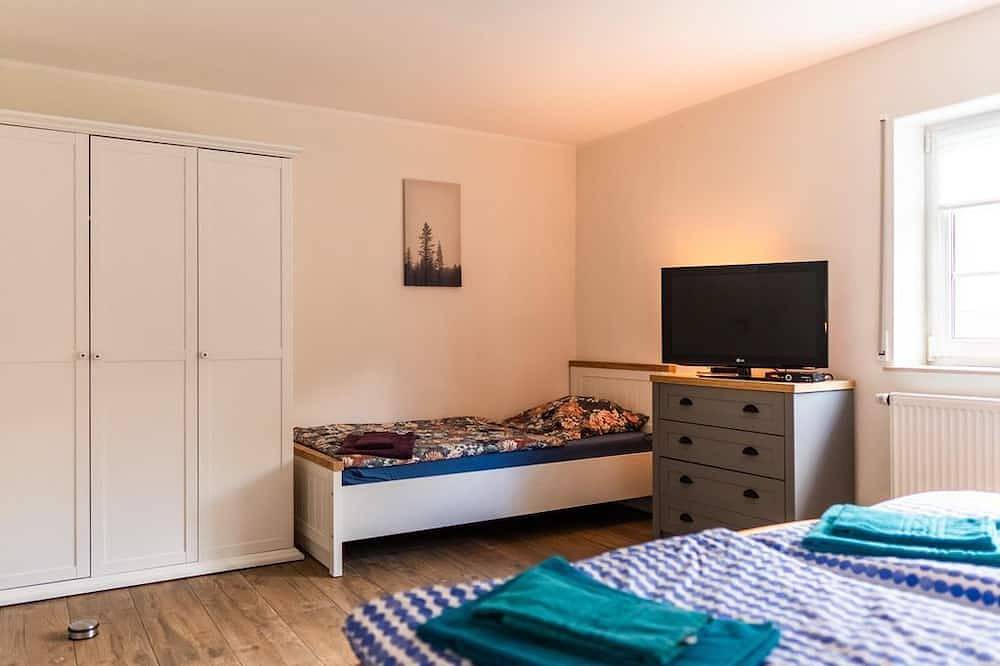 Ganze Wohnung, Ferienwohnung a Bäckesch 17 - 4-Bett-Ferienwohnung Dusche/Wc bis 6 Personen in Nettersheim, Naturpark Hohes Venn-Eifel