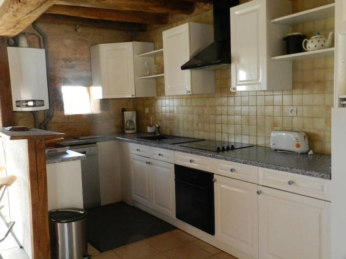 Location de vacances pour 6 personnes, avec piscine ainsi que jardin et vue, animaux acceptés à Les Eyzies-de-Tayac-Sireuil - 4