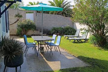 Gîte pour 2 personnes, avec jardin et terrasse dans Le Diben