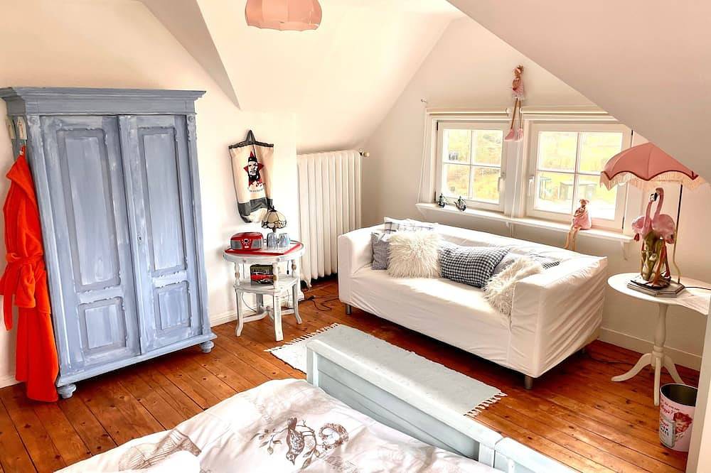 Ganze Wohnung, Doppelzimmer für 2 Gäste mit 22m² in Scharbeutz in Klingberg, Scharbeutz
