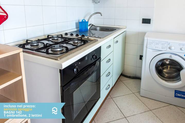 Ganze Wohnung, Se002 - Senigallia, seafront one bedroom apartment with beach included in Spiaggia di Velluto, Senigallia (Gemeinde)
