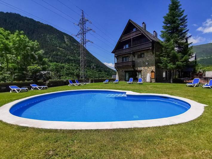 Hôtel pour 2 personnes, avec vue ainsi que piscine et jardin dans Baqueira Beret - 3