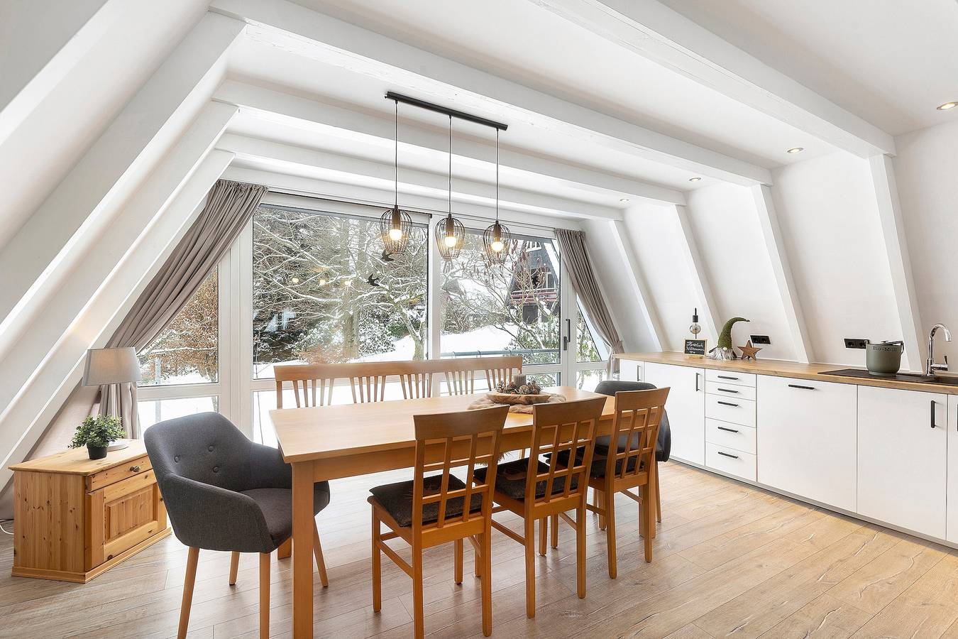 Ferienhaus 'Nurdachhaus Sauerland' mit privatem Garten, Grill & Feuerschale in Kirchhundem, Sauerland