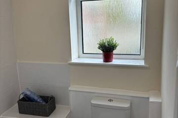 Apartment for 4 People in Swindon, South West England, Photo 4