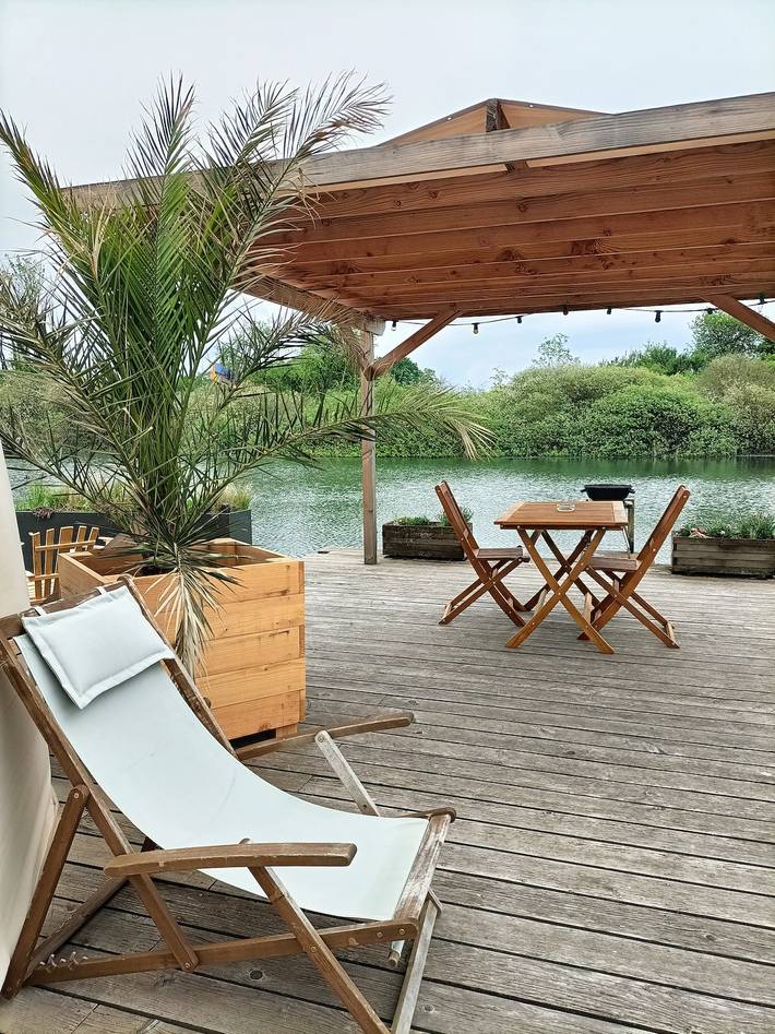 Vacation rental for 2 people, with Yard and Lake view in Lorraine