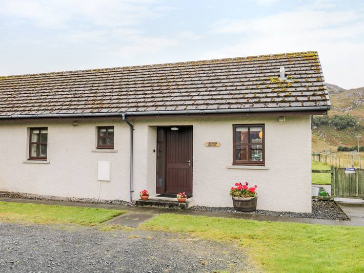 Log cabin for 3 people, with garden the Highlands