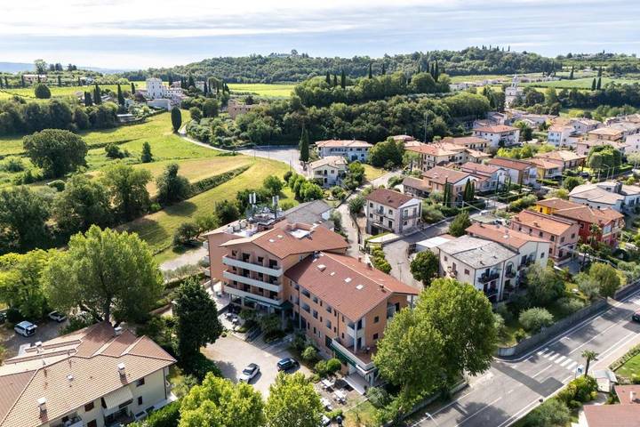 Hotel für 4 Personen, mit Balkon und Terrasse sowie Garten in Pastrengo