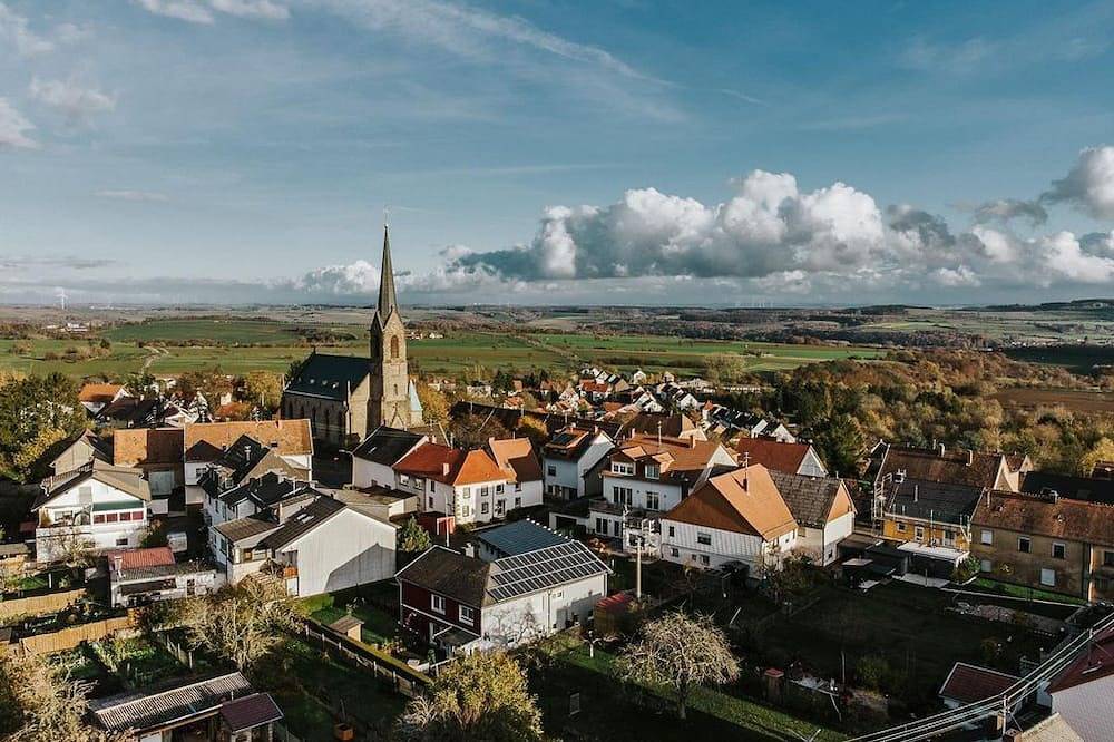 Ganze Wohnung, Ferienwohnung Bliesgau - Appartement/Fewo, Dusche, Wc, 1 Schlafraum in Blieskastel, Saarpfalz-Kreis