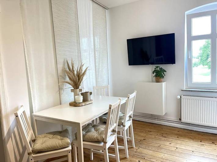 Ferienwohnung für 3 Personen, mit Terrasse und Ausblick in Nauen - 2