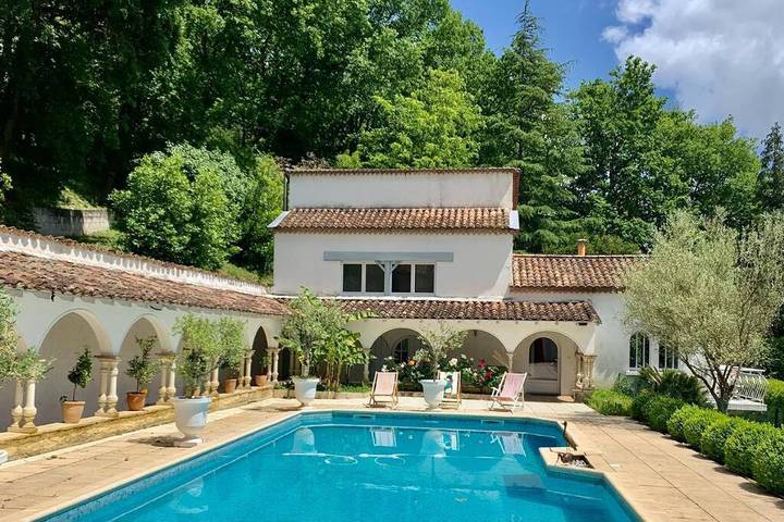 Chambre d’hôte pour 2 personnes, avec Balcon et Terrasse ainsi que Jardin et Piscine à Saint-Morillon