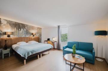 Hôtel pour 2 personnes, avec jardin à Ambarès-et-Lagrave