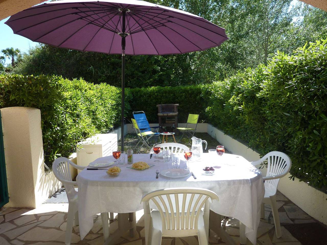 Entire apartment, Charming Ground-Floor Apartment Near Beach with Terrace & Bbq in Marseillan, Côte d'Améthyste