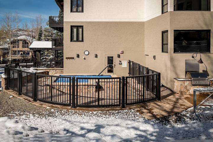 Vacation apartment for 6 people, with terrace and hot tub in Colorado