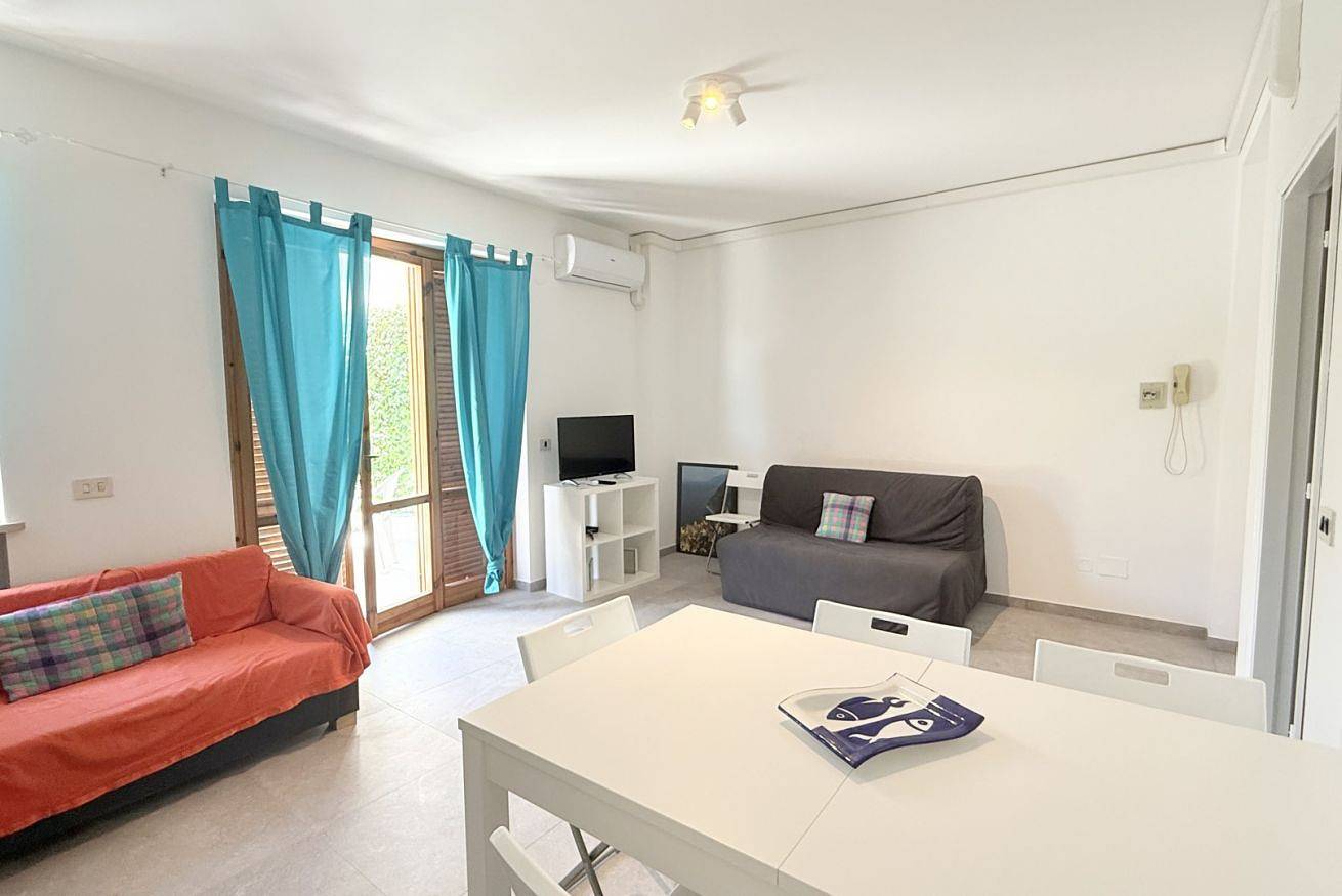 Apartamento entero, N305 – Numana, comfortable three-room apartment with garden in Sirolo, Riviera del Conero