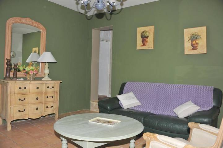 Gîte pour 4 personnes, avec Terrasse et Jacuzzi ainsi que Jardin et Piscine à Baron - 4